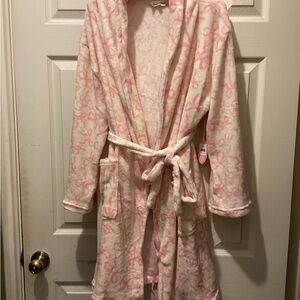 Spoiled Angel Pink and White Fleece Robe